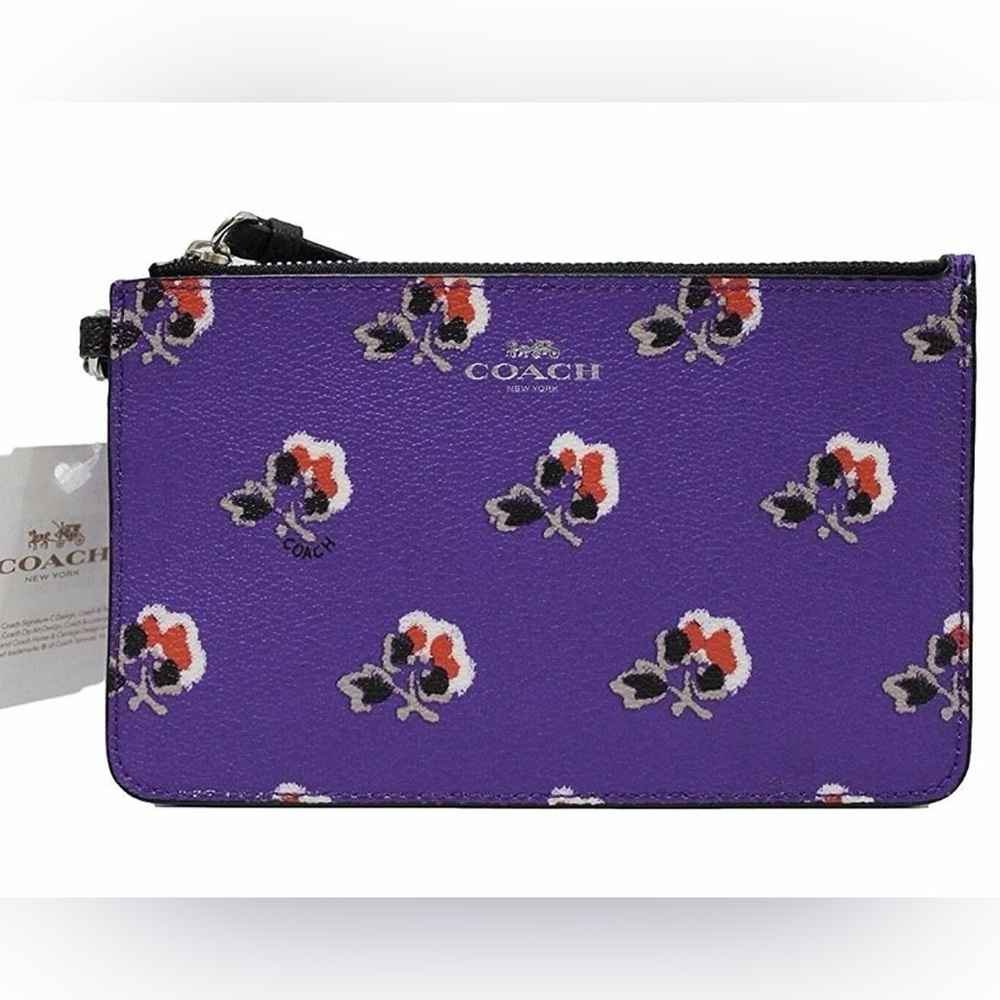 Coach 🌺 Bramble Rose Wristlet